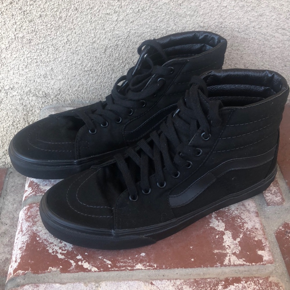 mens tennis shoes